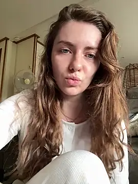 Snapshot of MariiD chatting on 04/17/26, 11:02 MariiD online show from 04/17/26, 11:02