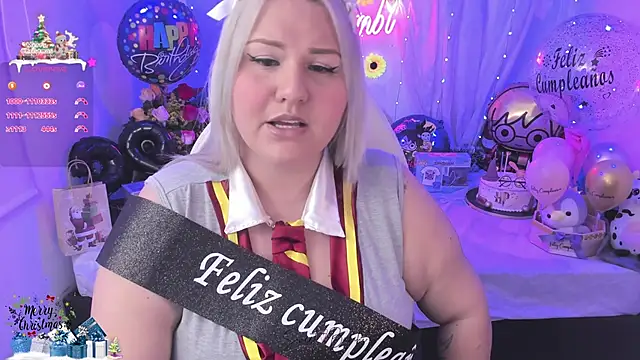 Snapshot of sweetbambi23 chatting on 12/21/24, 03:36 sweetbambi23 online show from 12/21/24, 03:36