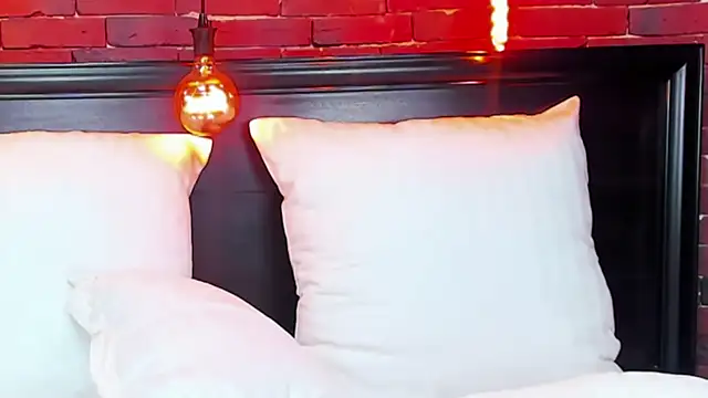 ChristynaRoss online show from 02/05/25, 11:39