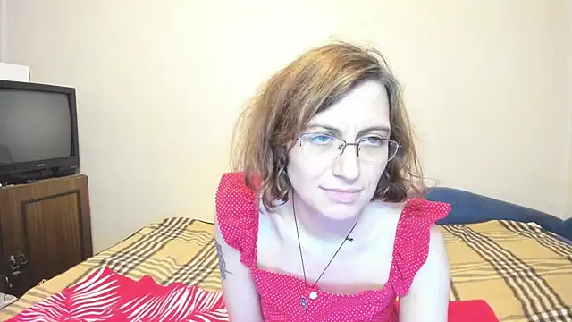 Snapshot of MarilynDream chatting on 02/04/25, 09:52 MarilynDream online show from 02/04/25, 09:52