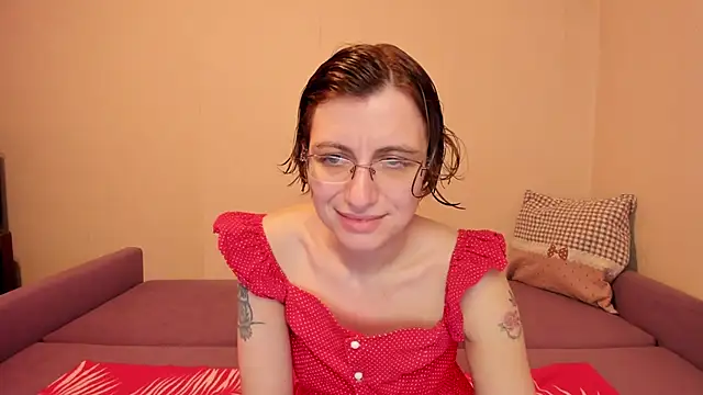 Snapshot of MarilynDream chatting on 10/20/25, 11:05 MarilynDream online show from 10/20/25, 11:05