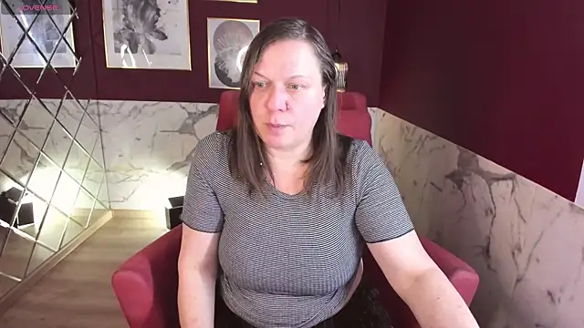 Snapshot of KellyPerfection chatting on 04/23/26, 05:52 KellyPerfection online show from 04/23/26, 05:52