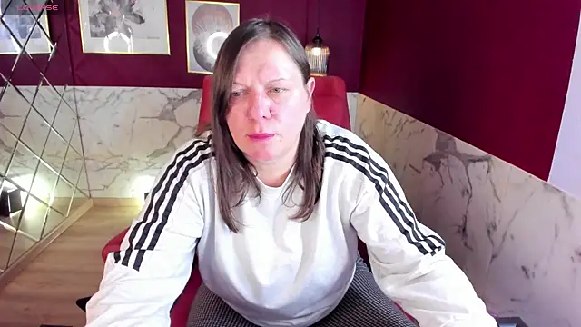 Snapshot of KellyPerfection chatting on 05/03/26, 05:46 KellyPerfection online show from 05/03/26, 05:46