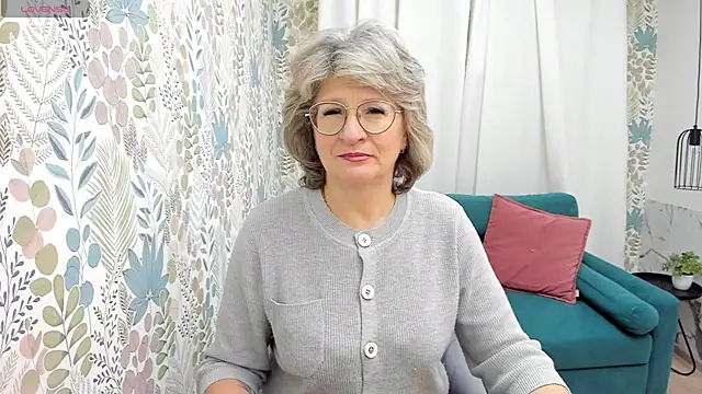 Snapshot of EvelynJoyful chatting on 12/09/24, 05:07 EvelynJoyful online show from 12/09/24, 05:07