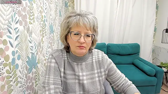 Snapshot of EvelynJoyful chatting on 01/21/25, 05:05 EvelynJoyful online show from 01/21/25, 05:05