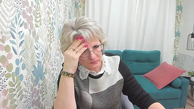 Snapshot of EvelynJoyful chatting on 03/14/25, 05:38 EvelynJoyful online show from 03/14/25, 05:38