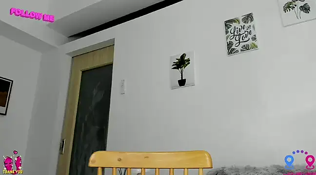 Snapshot of hottycrishina chatting on 03/21/25, 09:12 hottycrishina online show from 03/21/25, 09:12