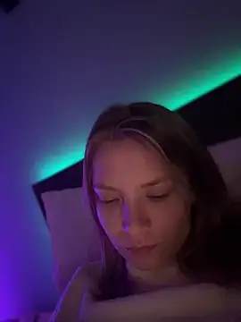 AnastasiaAniess online show from 01/04/25, 09:52