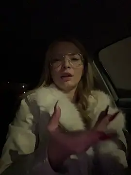 AnastasiaAniess online show from 12/21/25, 06:48