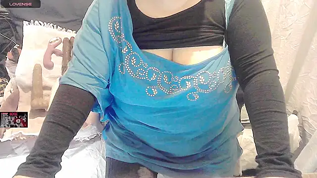 Snapshot of tatli_bela chatting on 01/13/25, 04:18 tatli bela online show from 01/13/25, 04:18