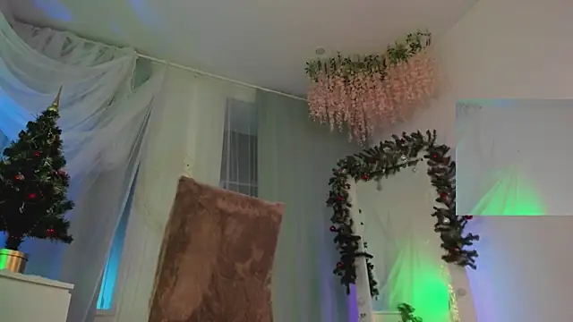 LilianKroft online show from 12/27/24, 06:10