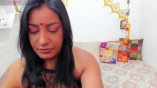 LadyNahir online show from 05/10/26, 03:12