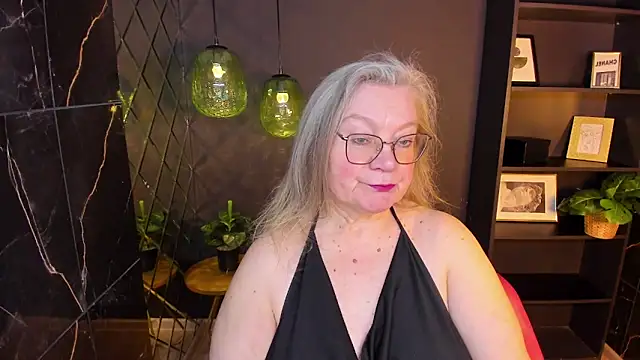 Snapshot of NataliMellow chatting on 04/18/26, 01:15 NataliMellow online show from 04/18/26, 01:15