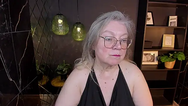 Snapshot of NataliMellow chatting on 05/17/26, 01:18 NataliMellow online show from 05/17/26, 01:18