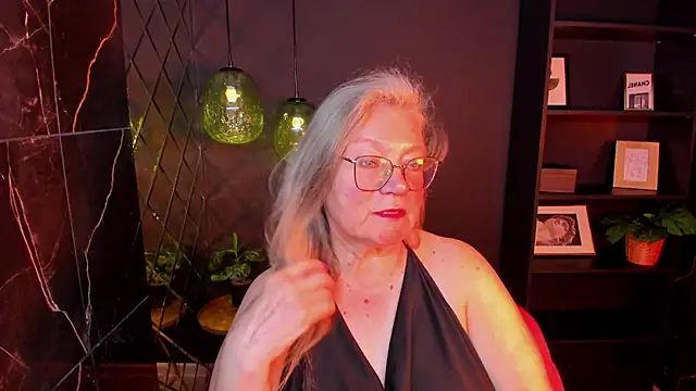 Snapshot of NataliMellow chatting on 06/11/26, 01:09 NataliMellow online show from 06/11/26, 01:09