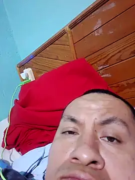 Snapshot of gusaven chatting on 03/05/26, 10:33 gusaven online show from 03/05/26, 10:33