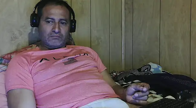 Snapshot of dantehot2020 chatting on 12/20/24, 11:58 dantehot2020 online show from 12/20/24, 11:58