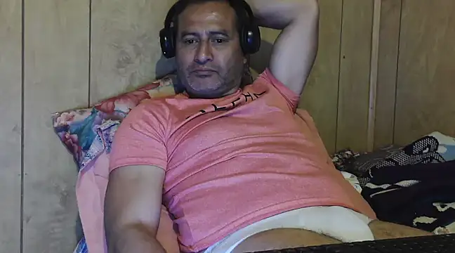 Snapshot of dantehot2020 chatting on 12/21/24, 03:03 dantehot2020 online show from 12/21/24, 03:03