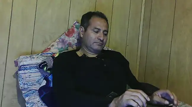 Snapshot of dantehot2020 chatting on 12/25/24, 05:05 dantehot2020 online show from 12/25/24, 05:05