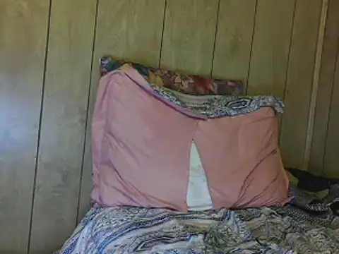 Snapshot of dantehot2020 chatting on 12/28/24, 12:04 dantehot2020 online show from 12/28/24, 12:04