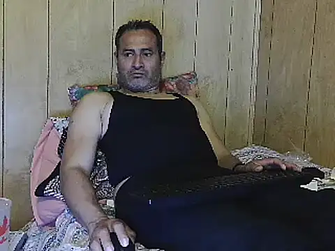 Snapshot of dantehot2020 chatting on 12/28/24, 09:30 dantehot2020 online show from 12/28/24, 09:30