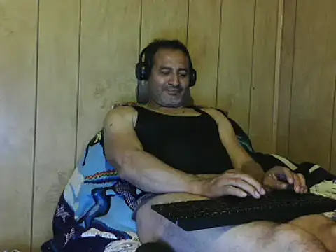 Snapshot of dantehot2020 chatting on 12/31/24, 01:57 dantehot2020 online show from 12/31/24, 01:57