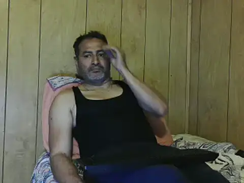 Snapshot of dantehot2020 chatting on 01/02/25, 10:44 dantehot2020 online show from 01/02/25, 10:44