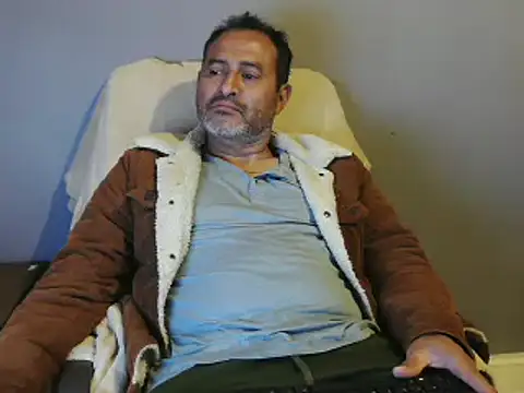 Snapshot of dantehot2020 chatting on 01/04/25, 10:34 dantehot2020 online show from 01/04/25, 10:34