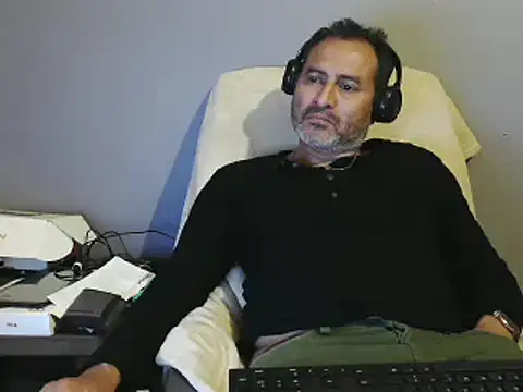 Snapshot of dantehot2020 chatting on 01/05/25, 07:38 dantehot2020 online show from 01/05/25, 07:38