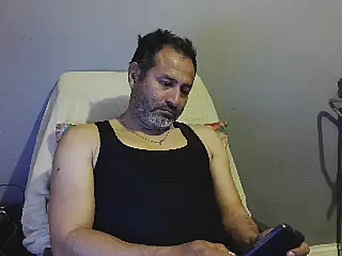 Snapshot of dantehot2020 chatting on 01/10/25, 11:50 dantehot2020 online show from 01/10/25, 11:50