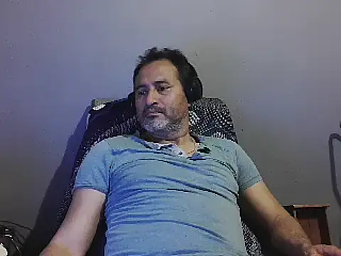 Snapshot of dantehot2020 chatting on 01/25/25, 12:38 dantehot2020 online show from 01/25/25, 12:38