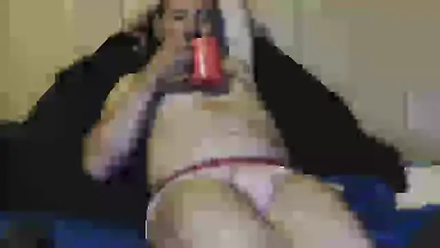 Snapshot of dantehot2020 chatting on 10/26/25, 11:38 dantehot2020 online show from 10/26/25, 11:38