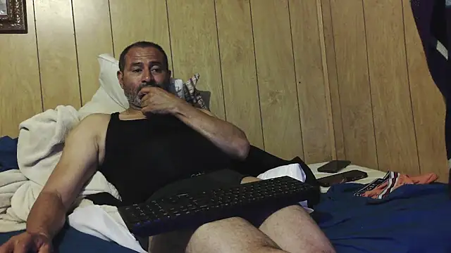 Snapshot of dantehot2020 chatting on 10/27/25, 11:09 dantehot2020 online show from 10/27/25, 11:09