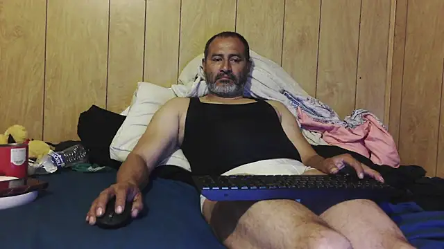 Snapshot of dantehot2020 chatting on 11/04/25, 12:10 dantehot2020 online show from 11/04/25, 12:10