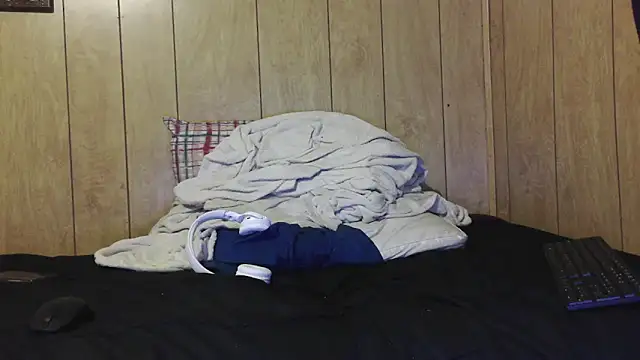 Snapshot of dantehot2020 chatting on 12/01/25, 02:27 dantehot2020 online show from 12/01/25, 02:27