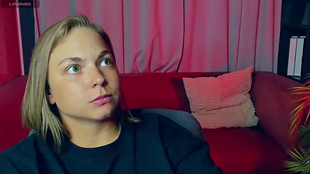 Snapshot of TataArdent chatting on 05/22/26, 08:03 TataArdent online show from 05/22/26, 08:03