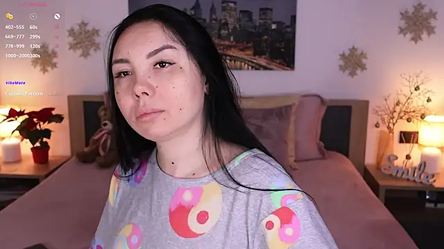 Snapshot of Leila__Sweet chatting on 12/20/24, 07:55 Leila Sweet online show from 12/20/24, 07:55