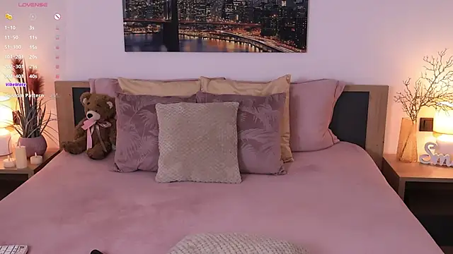 Snapshot of Leila__Sweet chatting on 03/14/25, 07:26 Leila Sweet online show from 03/14/25, 07:26