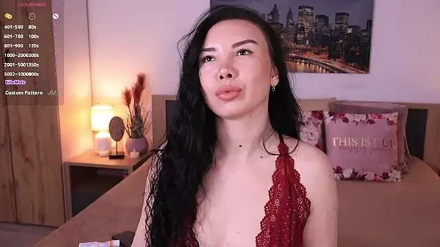 Snapshot of Leila__Sweet chatting on 04/24/26, 05:32 Leila Sweet online show from 04/24/26, 05:32