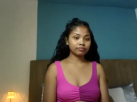 naya86 online show from 11/21/25, 10:58