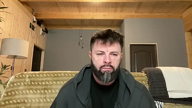 Snapshot of AlphaSparks chatting on 11/12/25, 03:51 AlphaSparks online show from 11/12/25, 03:51