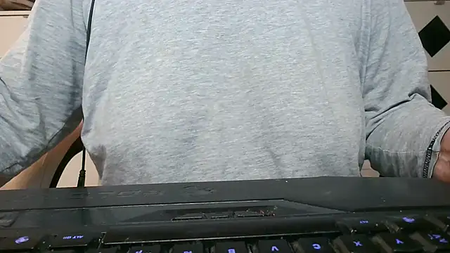 Snapshot of heidi60 chatting on 01/12/25, 12:55 heidi60 online show from 01/12/25, 12:55