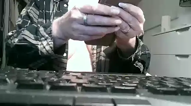 Snapshot of heidi60 chatting on 02/13/25, 07:45 heidi60 online show from 02/13/25, 07:45