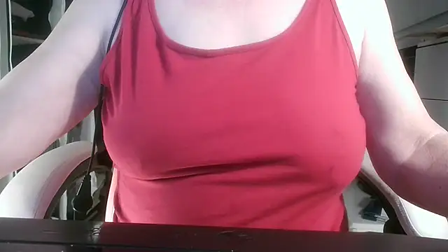 Snapshot of heidi60 chatting on 02/28/25, 08:20 heidi60 online show from 02/28/25, 08:20