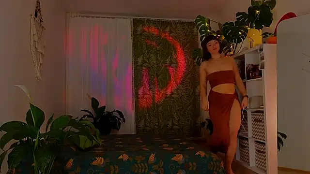 lana sky online show from 02/13/25, 08:45