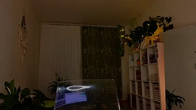 lana sky online show from 02/24/25, 08:14