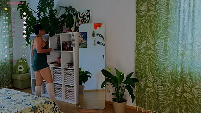 lana sky online show from 10/13/25, 12:38