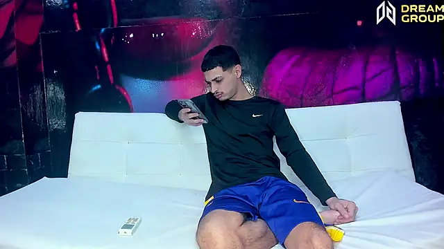 Snapshot of AmazingPartys chatting on 11/17/25, 07:41 AmazingPartys online show from 11/17/25, 07:41