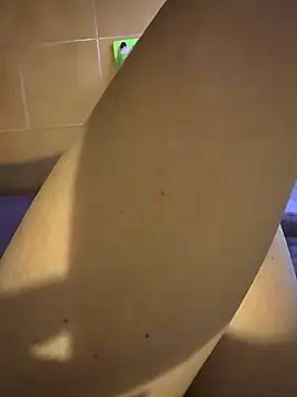 Snapshot of Wet-Pussycat chatting on 03/13/26, 05:19 Wet-Pussycat online show from 03/13/26, 05:19