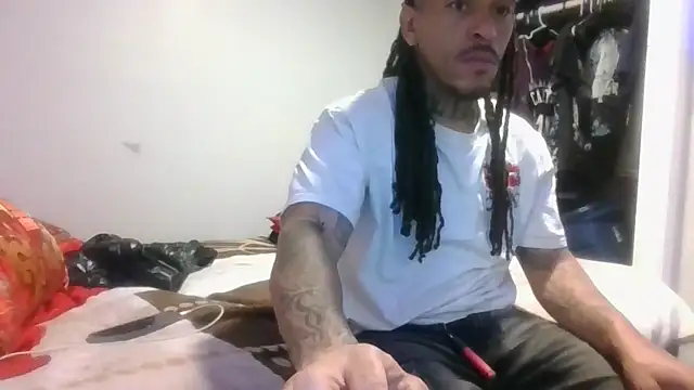 Snapshot of BigWayneBabyXXX chatting on 05/11/26, 03:23 BigWayneBabyXXX online show from 05/11/26, 03:23